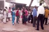Ankunft der Schüler aus der Mpumbu- Schule  » Click to zoom ->